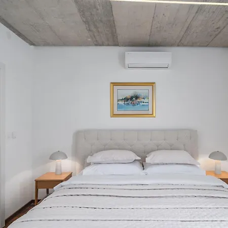 Villa New! Island Pearl: A Stunning Oasis Of Luxury And Serenity On Brac Island *